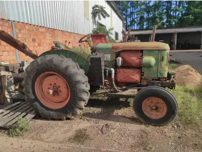 LOTE 006 - TRATOR DEUTZ RARIDADE MOTOR DIESEL REFRIGERADO A AR